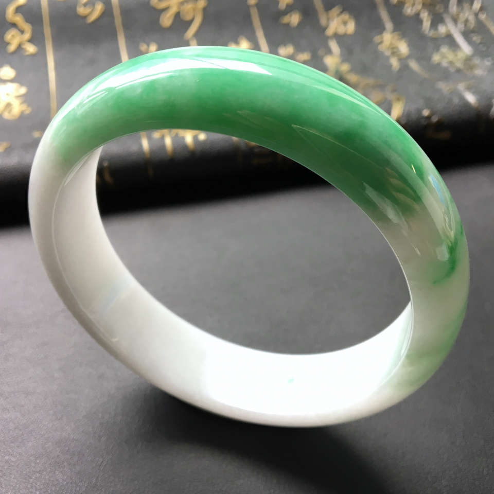 糯冰种飘翠手镯(62mm)