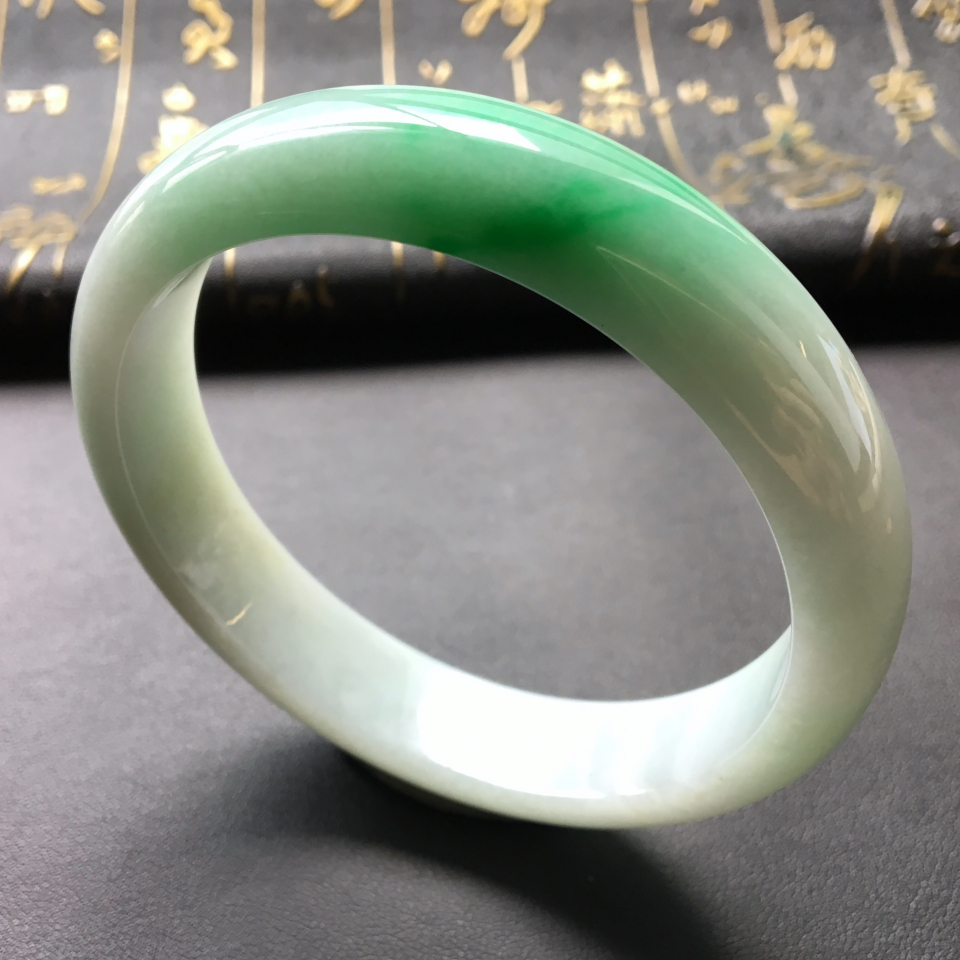 糯冰种飘翠手镯(64.8mm)