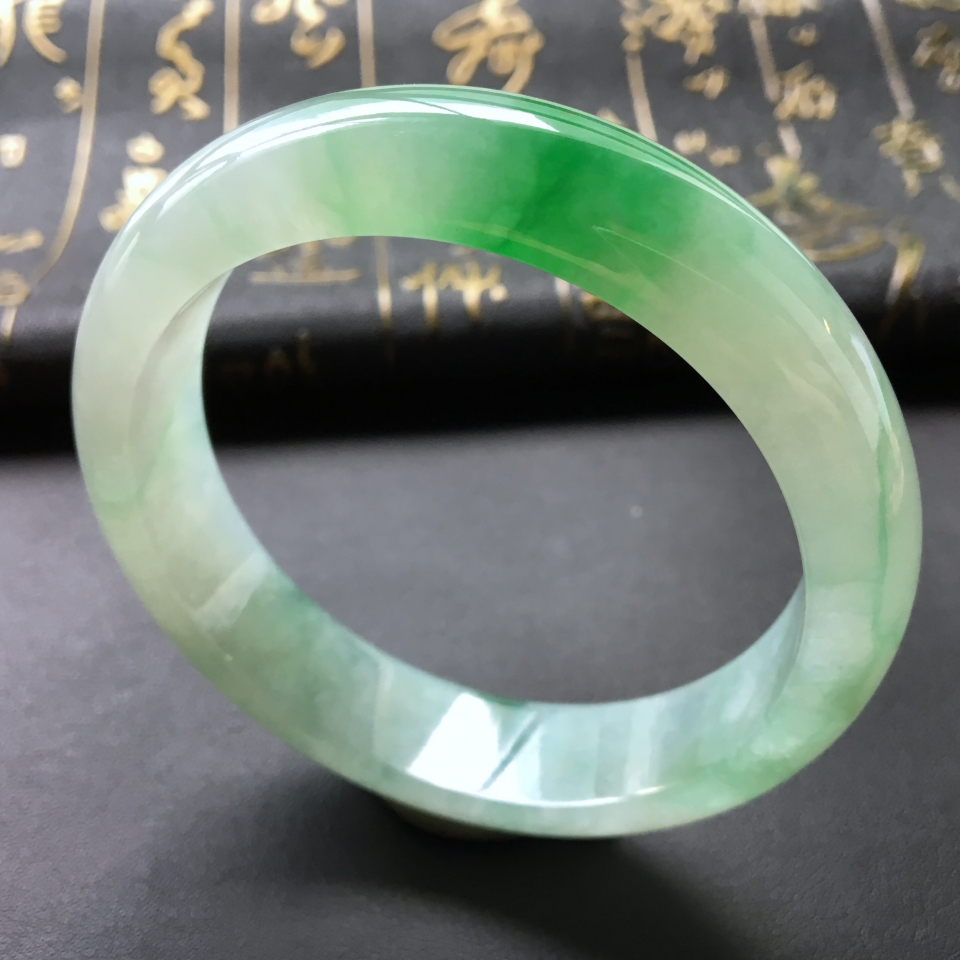 糯冰种飘翠手镯(58.5mm)