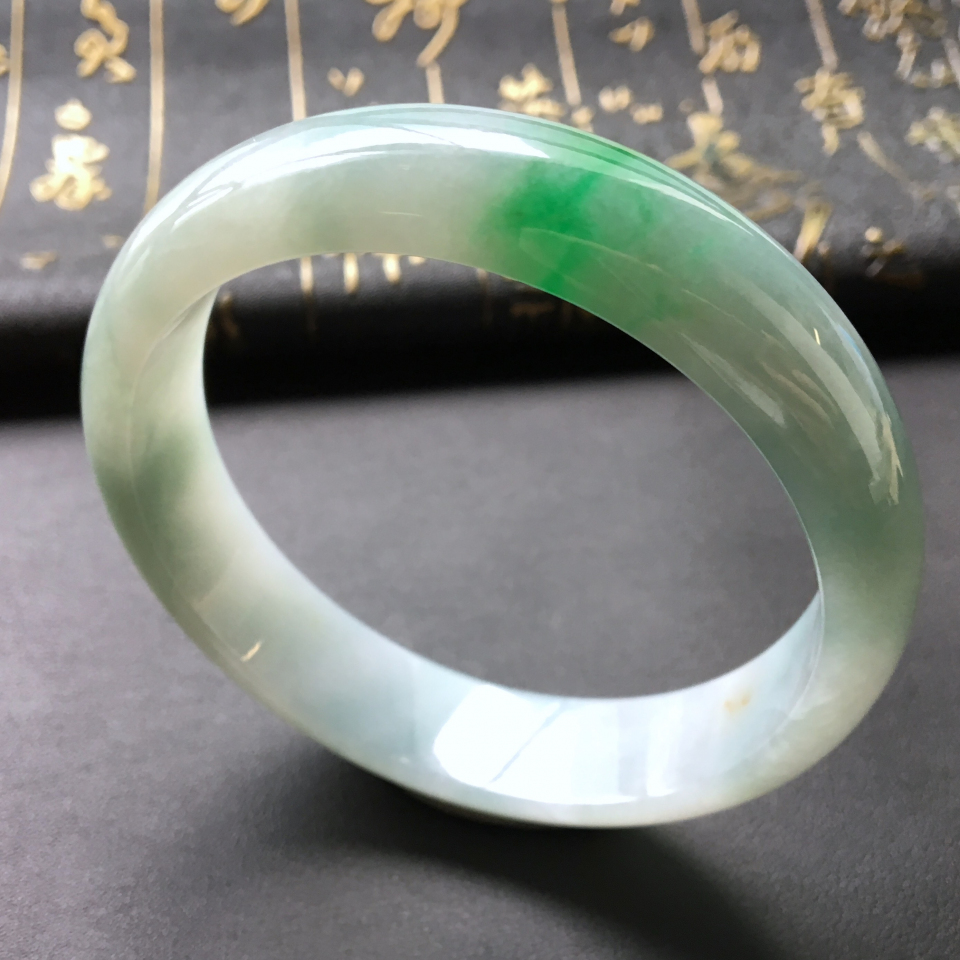 糯冰种飘翠手镯(62.5mm)