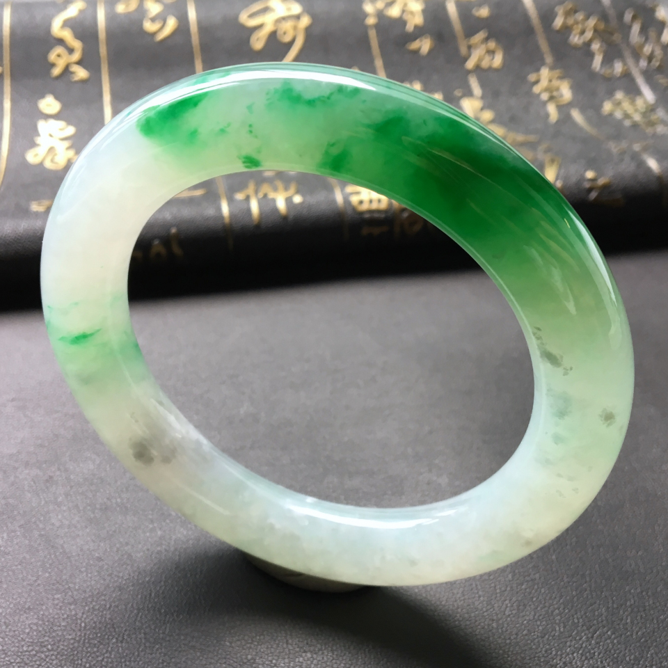 糯冰种飘阳绿圆条手镯(58.5mm)