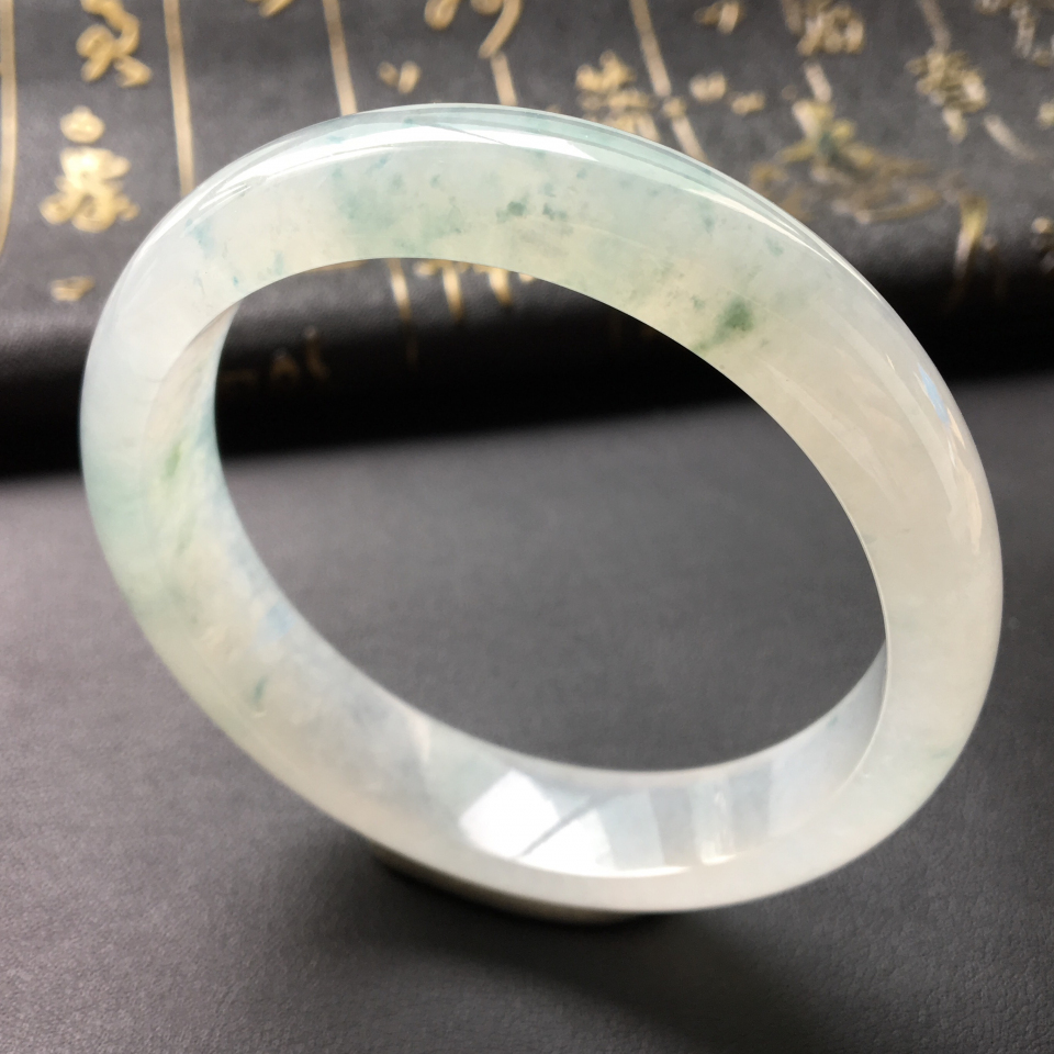 糯冰种飘花手镯(57mm)