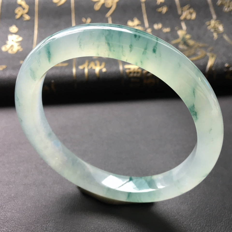 冰种飘花手镯(55.8mm)