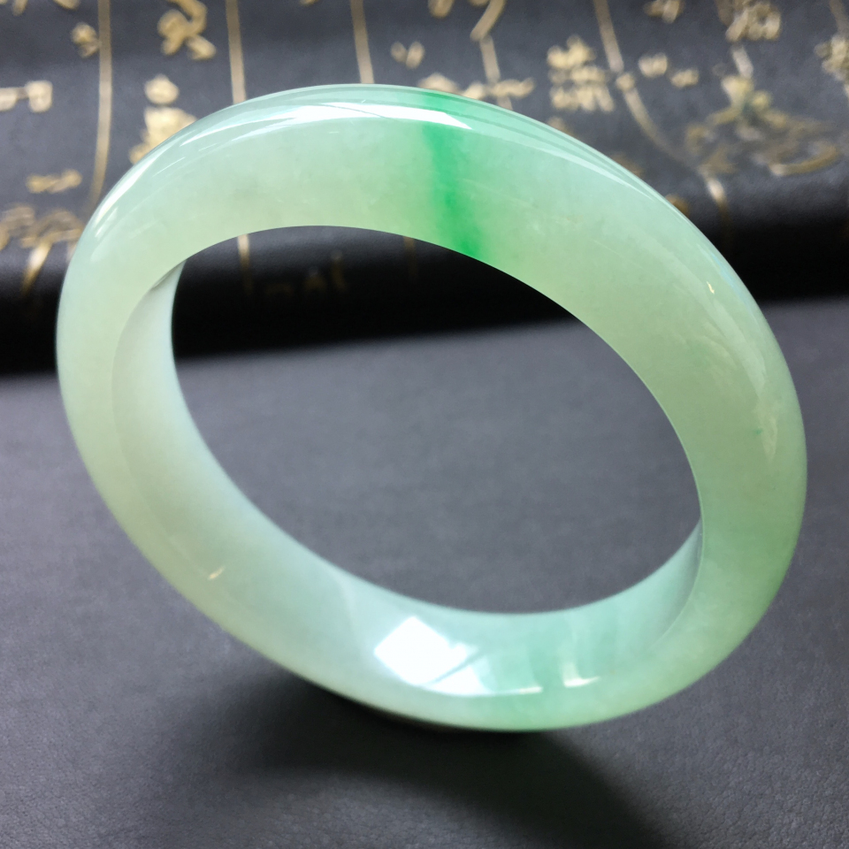 糯冰种飘翠手镯(56mm)