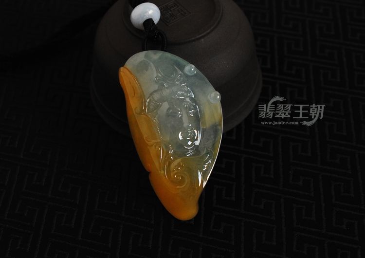 冰种黄翡缅甸翡翠观音头挂件