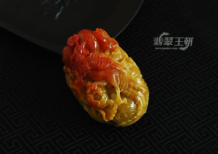 细糯种红黄翡缅甸翡翠“有凤来仪”手玩件