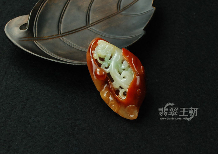 糯冰种三彩缅甸翡翠仿古龙凤挂件