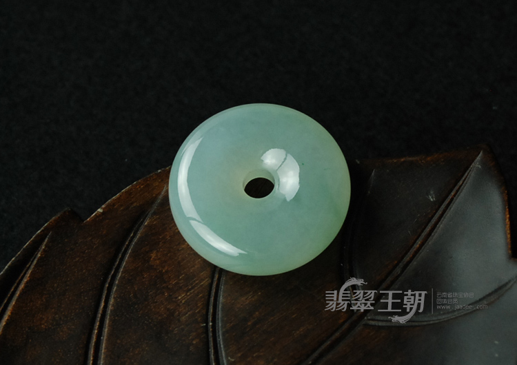 https://jdimg.jaadee.net//images/201101/goods_img/4097_P_1295047151125.jpg