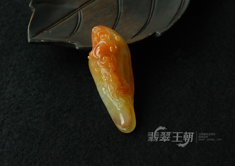 糯冰种红翡缅甸翡翠“事事如意”挂件