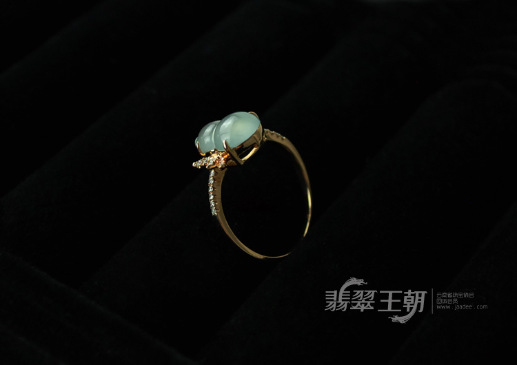 玻璃种缅甸翡翠包玫瑰金葫芦戒指