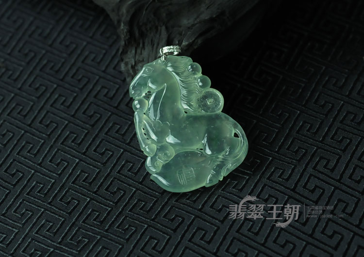 【马上发财】 玻璃种飘花缅甸翡翠挂件