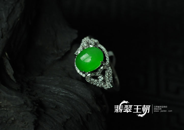 糯冰种正阳绿满绿包白金缅甸翡翠戒指