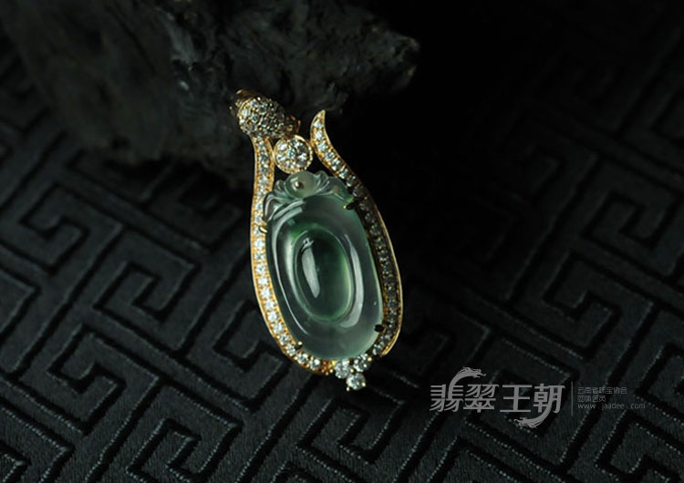 冰玻种飘花包玫瑰金缅甸翡翠“福在眼前”挂件