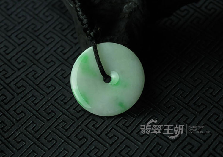 糯冰种飘翠缅甸翡翠平安扣挂件
