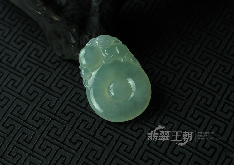 冰种晴水缅甸翡翠福在眼前挂件