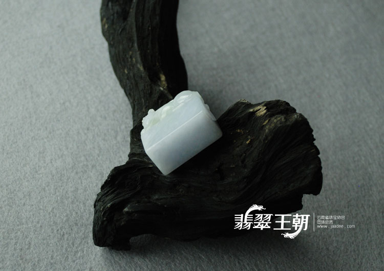 https://jdimg.jaadee.net//images/201102/goods_img/4348_P_1298336959819.jpg