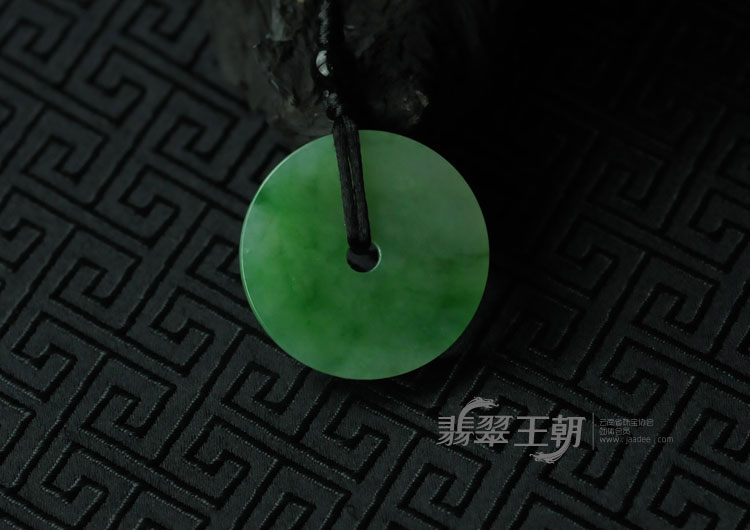 糯冰种飘翠缅甸翡翠平安扣挂件