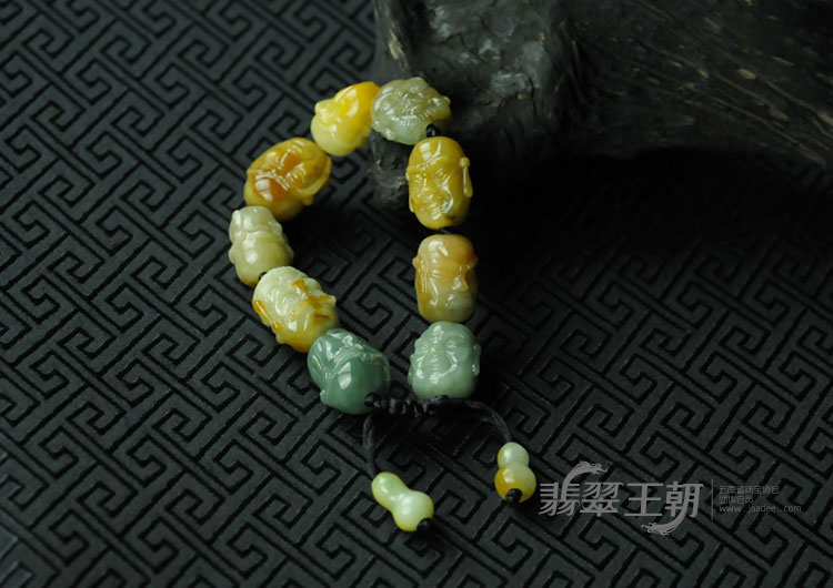 糯冰种三彩缅甸翡翠佛陀手链