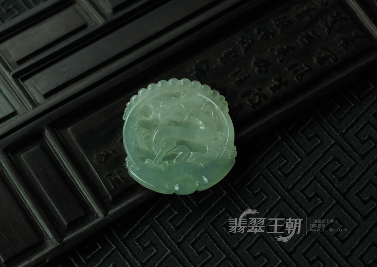 糯冰种晴水略飘花缅甸翡翠龙凤对牌