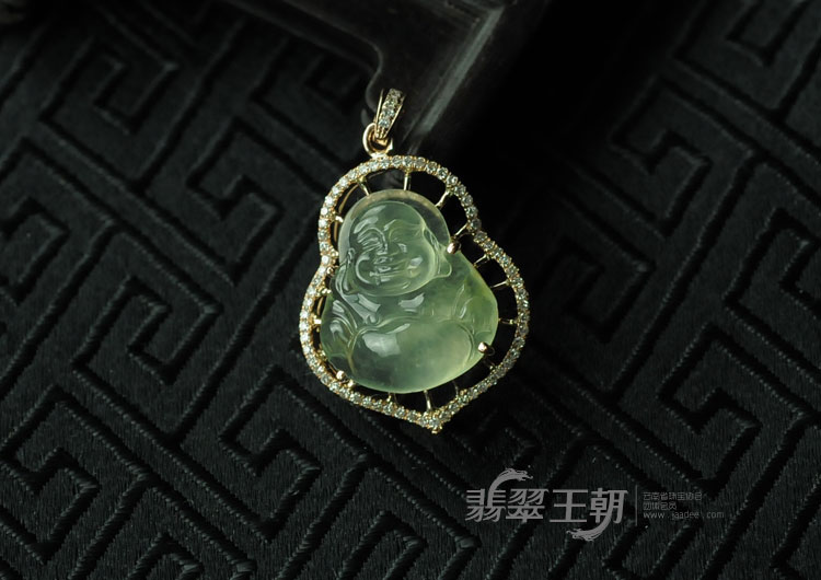 玻璃种包玫瑰金缅甸翡翠玉佛挂件
