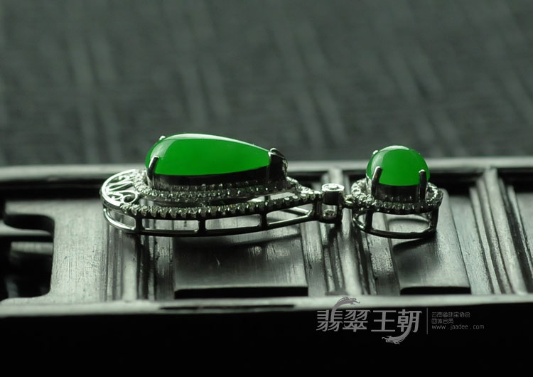 https://jdimg.jaadee.net//images/201103/goods_img/4671_P_1300053109100.jpg