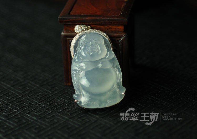 冰种淡蓝晴水包玫瑰金缅甸翡翠玉佛