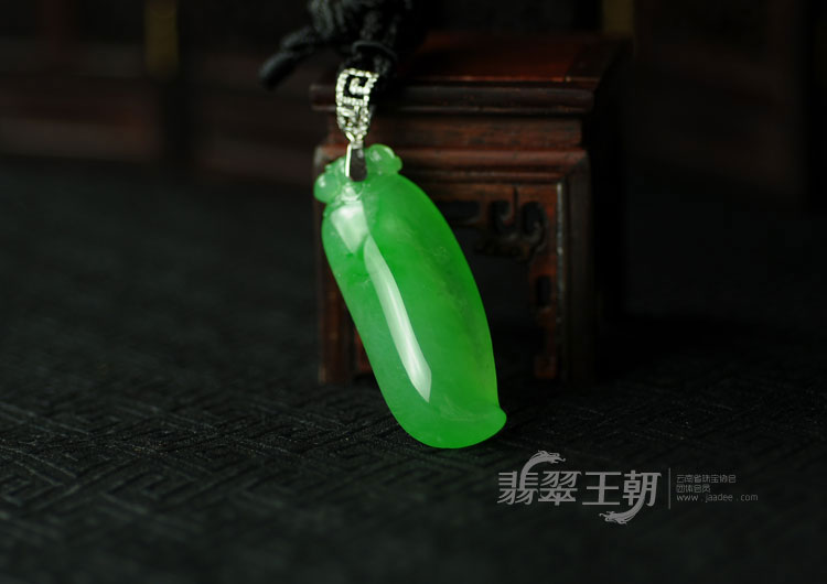 【瓜瓞绵绵】冰种正阳绿缅甸翡翠福瓜挂件