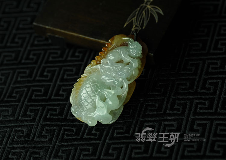 糯冰种红黄翡“望子成龙”挂件