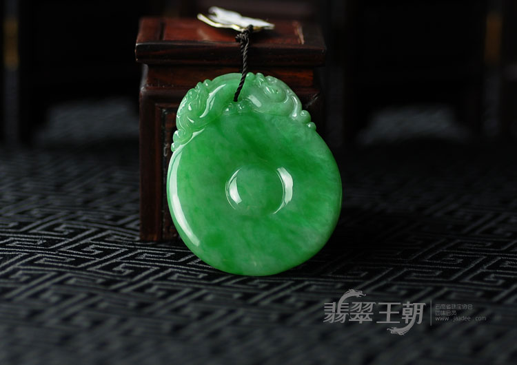 冰种阳绿缅甸翡翠满绿福在眼前挂件