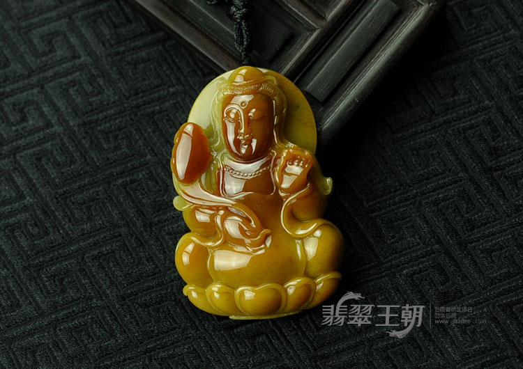 细糯种红黄翡缅甸翡翠观音挂件