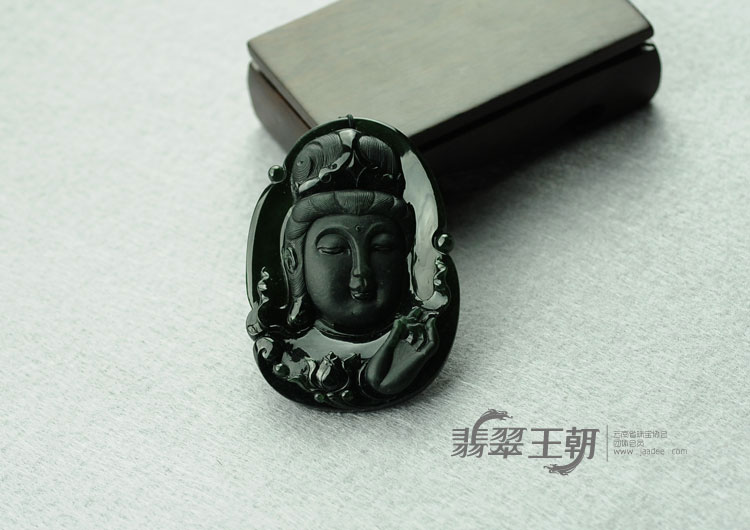 冰种墨翠缅甸翡翠观音头挂件