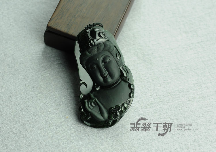 玻璃种墨翠缅甸翡翠观音头挂件