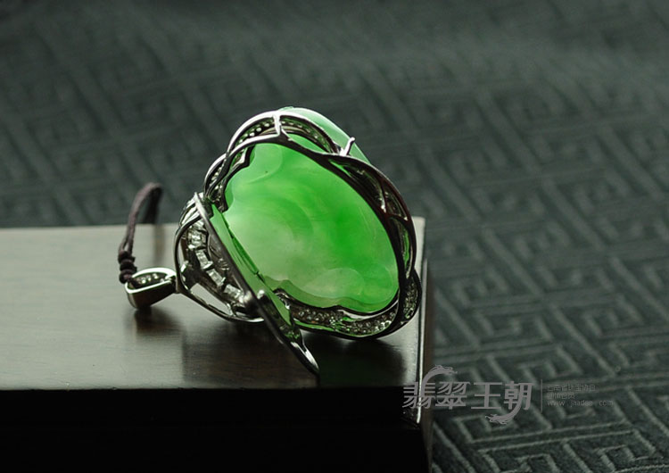 https://jdimg.jaadee.net//images/201103/goods_img/4861_P_1300664956494.jpg