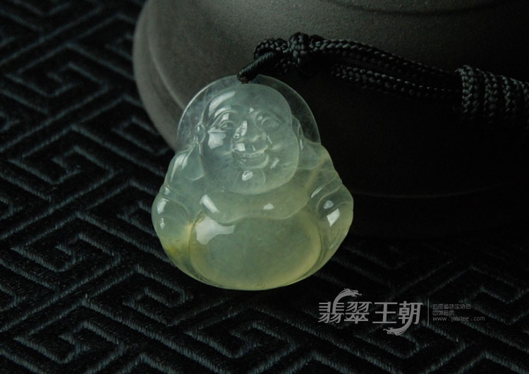 玻璃种淡黄翡缅甸翡翠玉佛挂件
