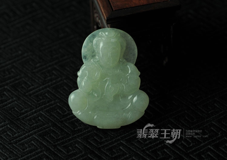 细糯种晴水缅甸翡翠观音挂件