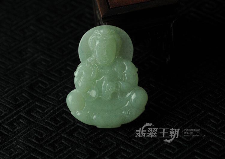 细糯种晴水缅甸翡翠观音挂件