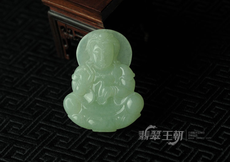 细糯种晴水缅甸翡翠观音挂件