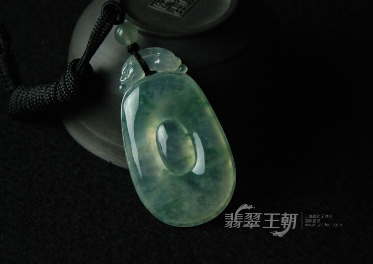 冰种飘花缅甸翡翠福在眼前挂件