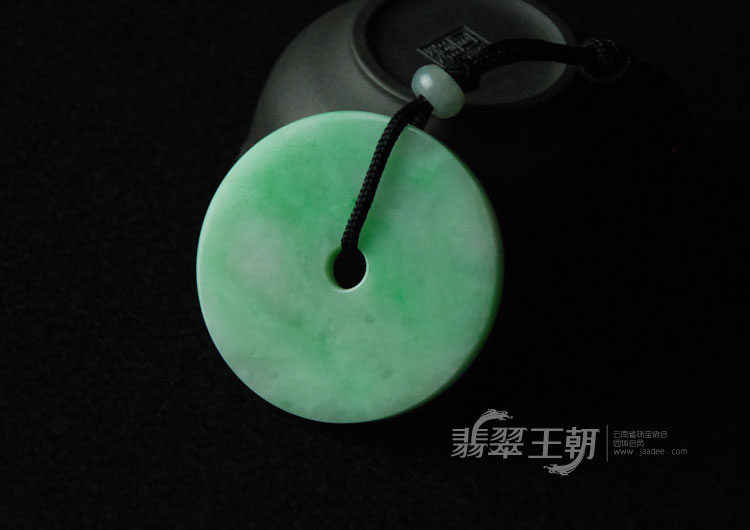 https://jdimg.jaadee.net//images/201103/goods_img/4912_P_1301081885217.jpg