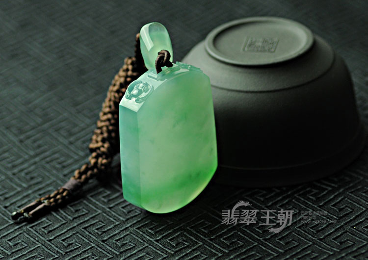 https://jdimg.jaadee.net//images/201103/goods_img/4923_P_1301261609641.jpg