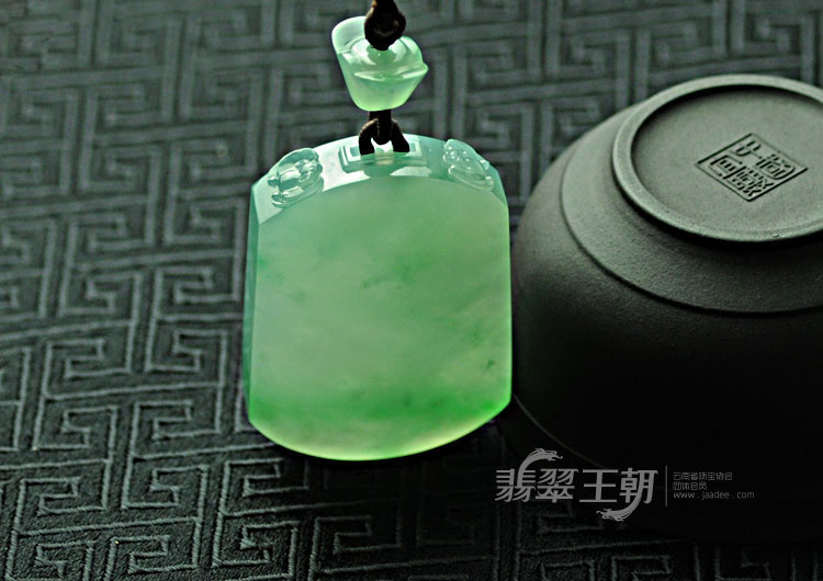 https://jdimg.jaadee.net//images/201103/goods_img/4923_P_1301261610568.jpg