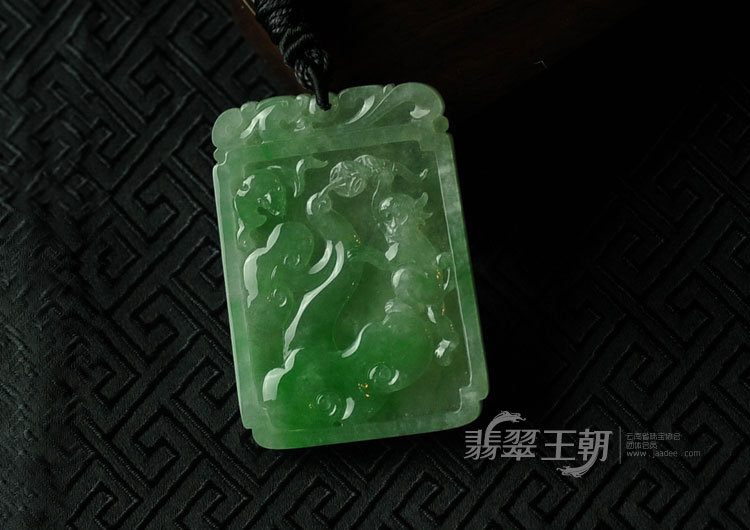冰种阳绿飘翠缅甸翡翠福寿如意挂件