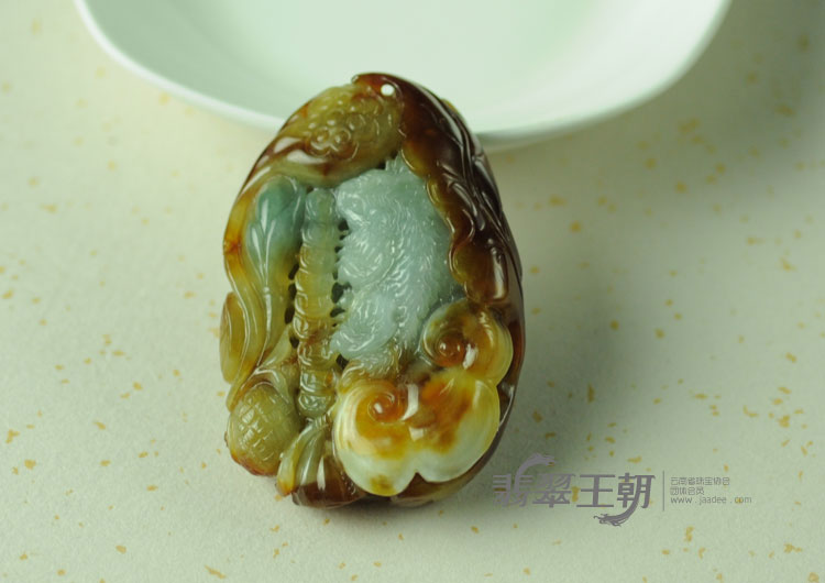 糯冰种三彩缅甸翡翠猫蝶富贵挂件