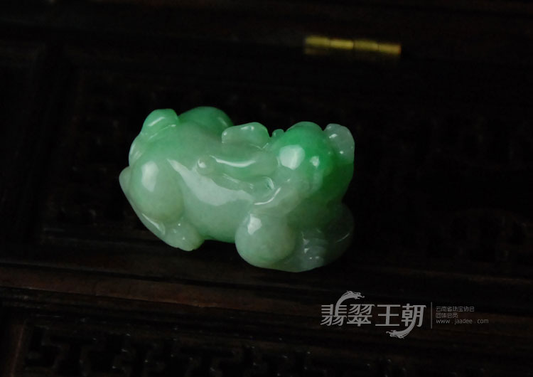 https://jdimg.jaadee.net//images/201104/goods_img/5008_P_1301596721591.jpg
