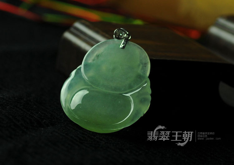https://jdimg.jaadee.net//images/201104/goods_img/5028_P_1302044871481.jpg