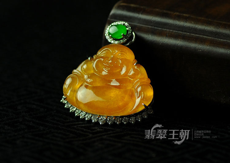 冰玻种黄翡缅甸翡翠玉佛挂件