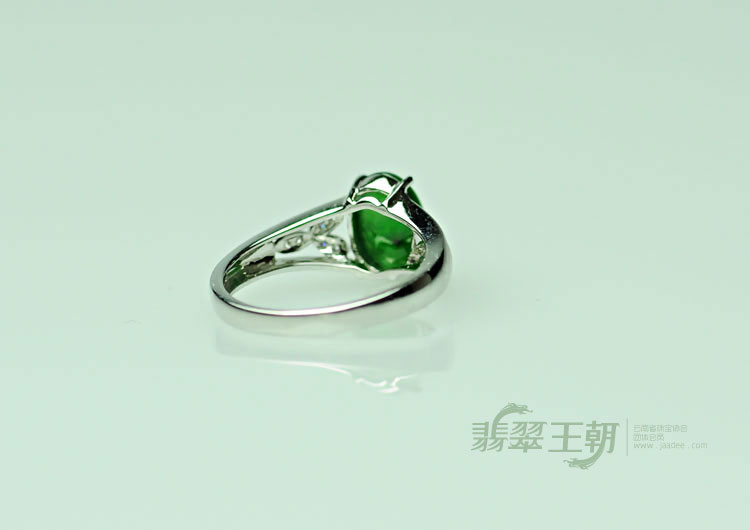 https://jdimg.jaadee.net//images/201104/goods_img/5048_P_1302127015039.jpg