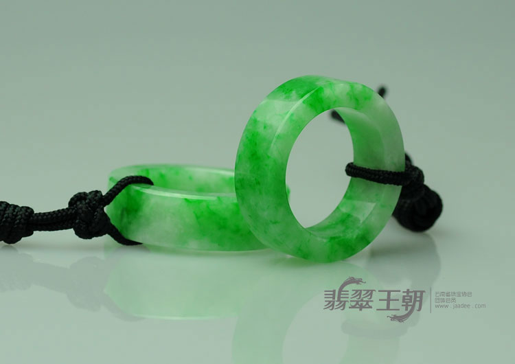 https://jdimg.jaadee.net//images/201104/goods_img/5066_P_1302132669153.jpg