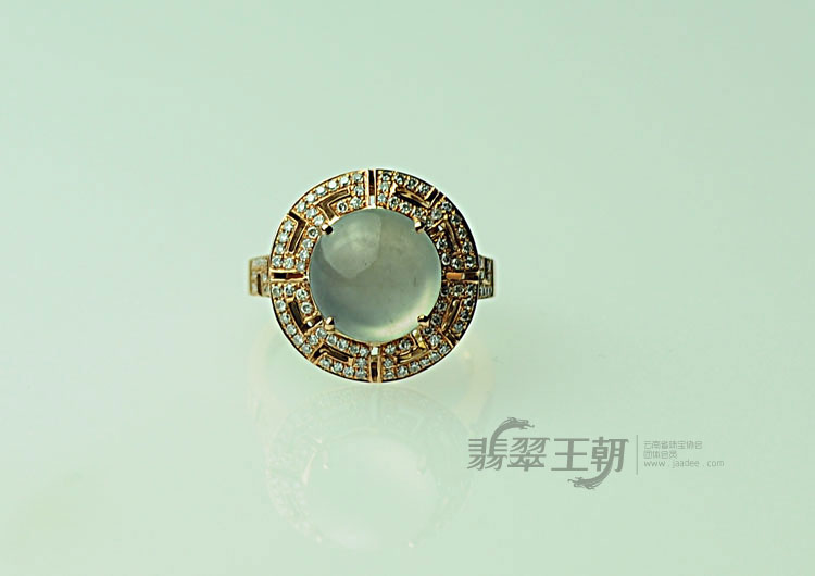 玻璃种包玫瑰金缅甸翡翠戒指