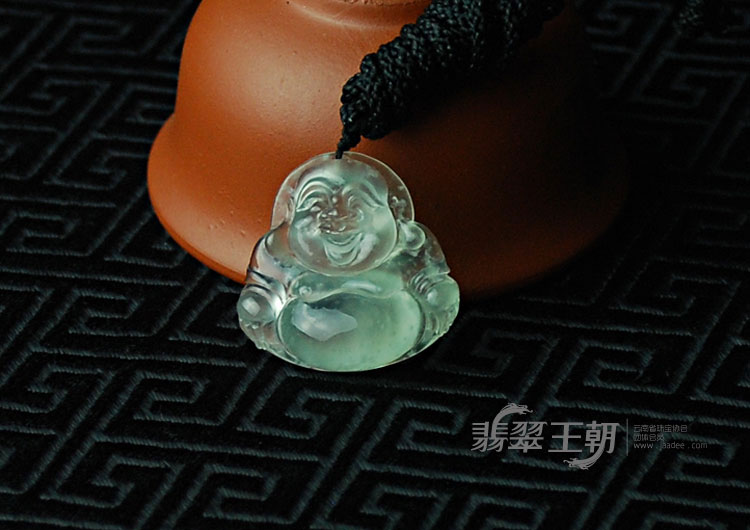 玻璃种缅甸翡翠玉佛挂件